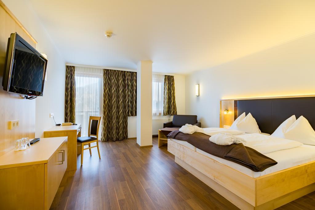 Hotel Gartnerkofel Sonnenalpe Nassfeld Ngoại thất bức ảnh